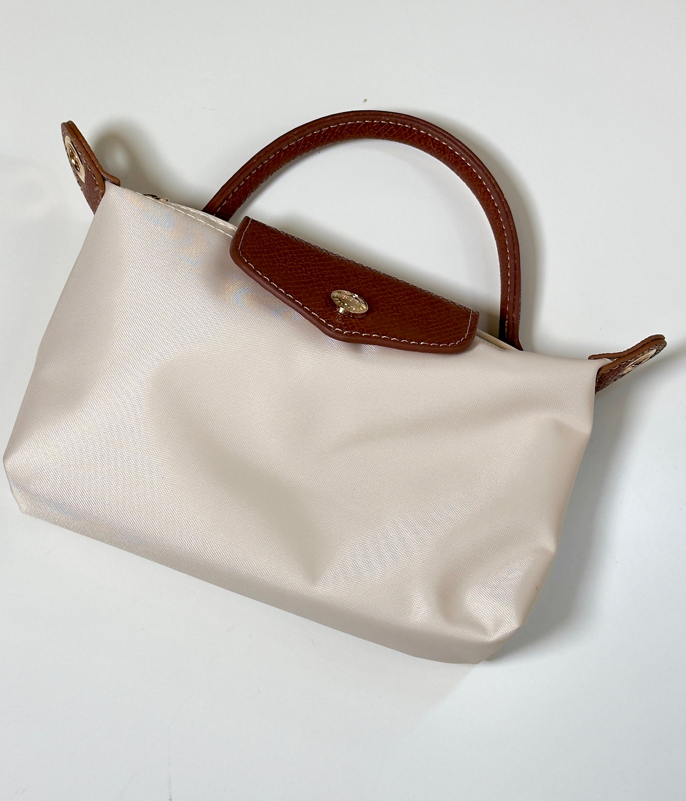 Women's chic handbag