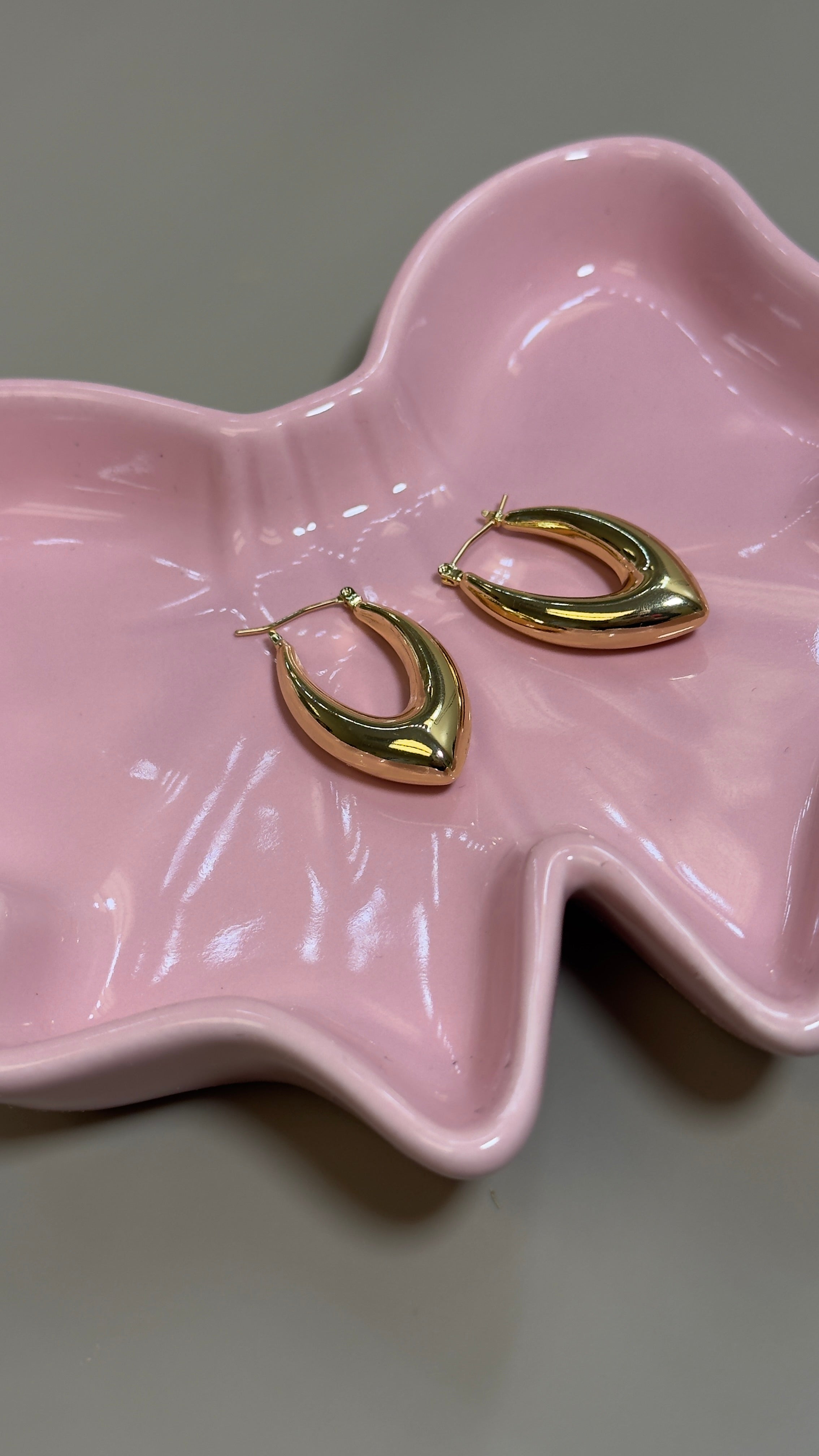 E18- Earrings