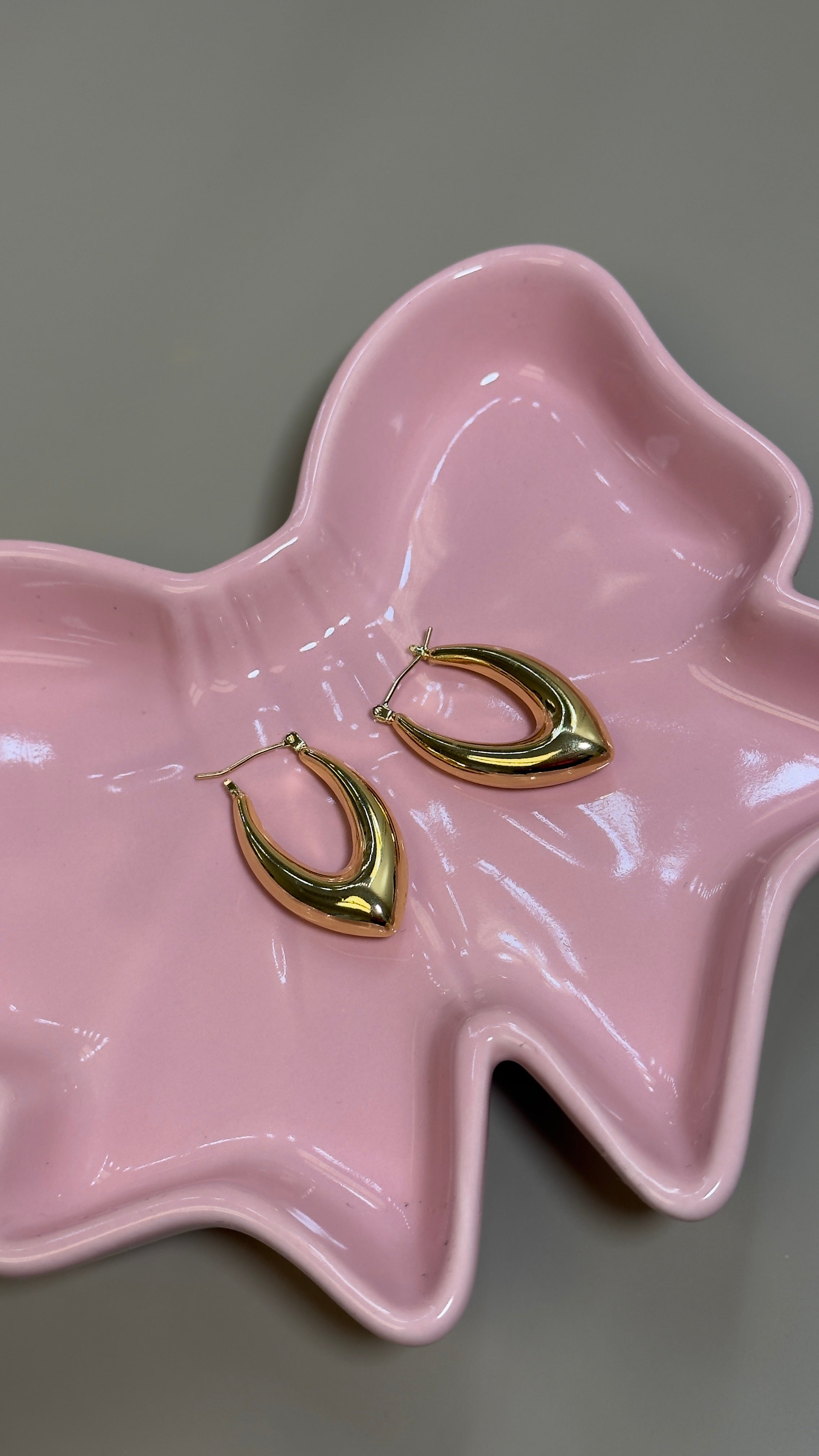 E18- Earrings