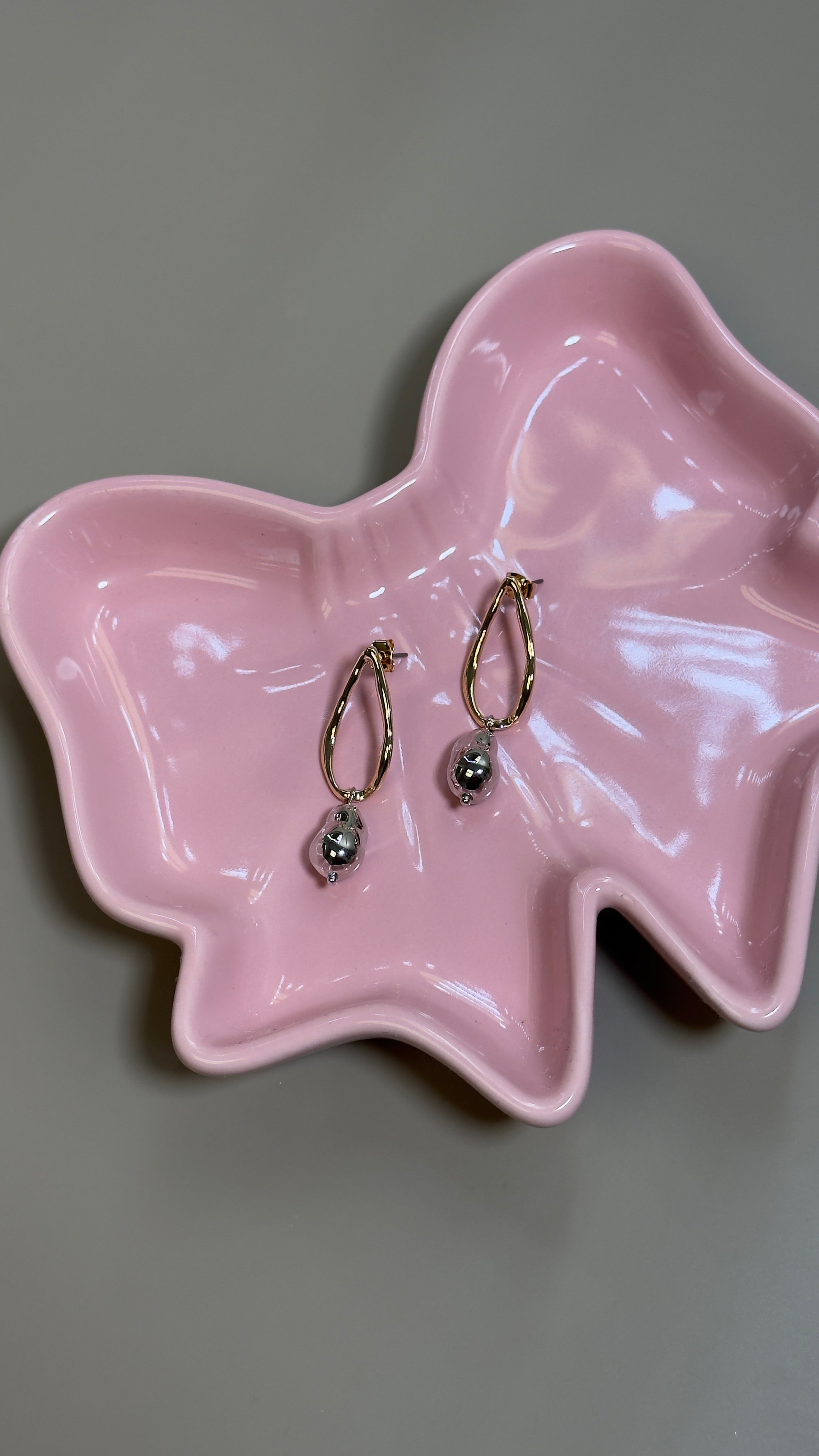 E2- Earrings