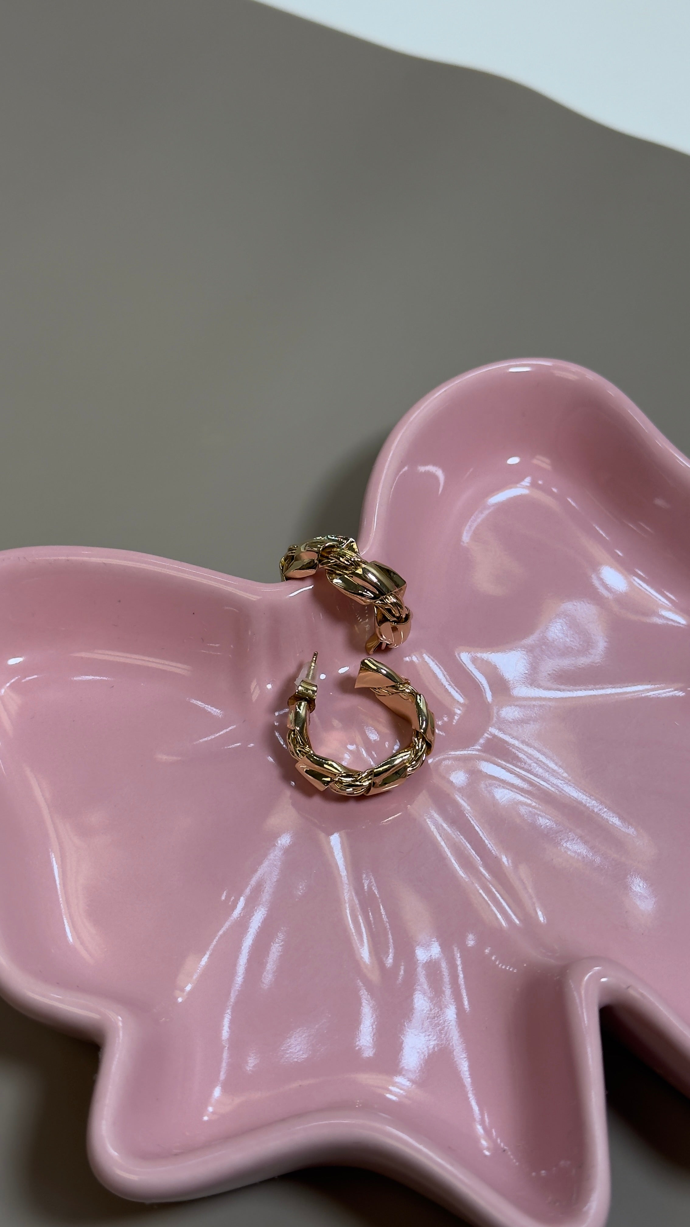 E4- Earrings
